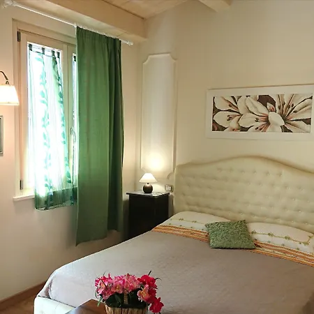 伊尔短笛吉廖住宿加早餐旅馆 Porto SantʼElpidio