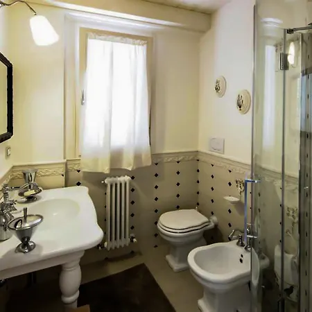 伊尔短笛吉廖住宿加早餐旅馆 3*