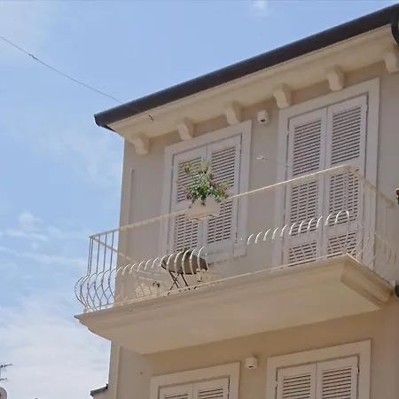 Il Piccolo Giglio Bed & Breakfast *